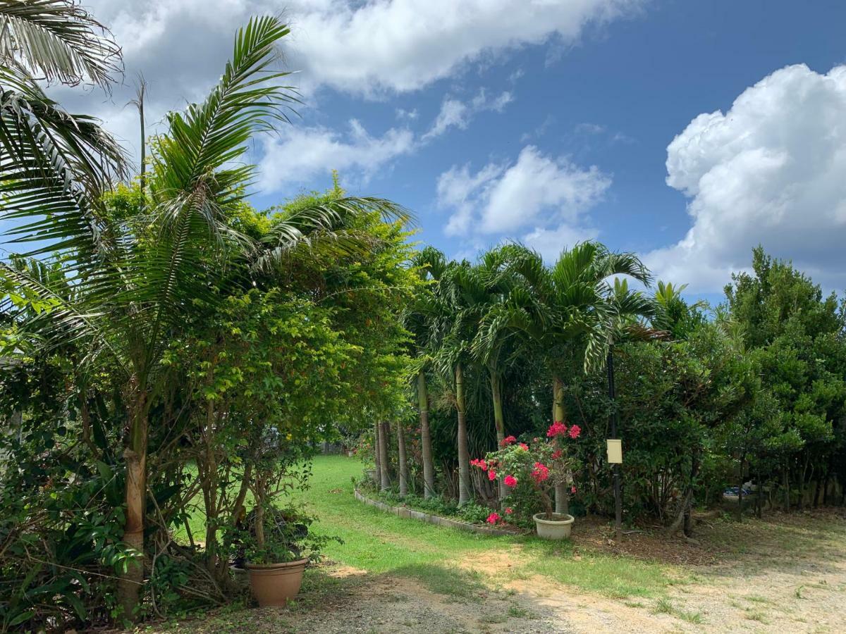 Villa Sound Of The Surf Ishigaki  Exteriör bild
