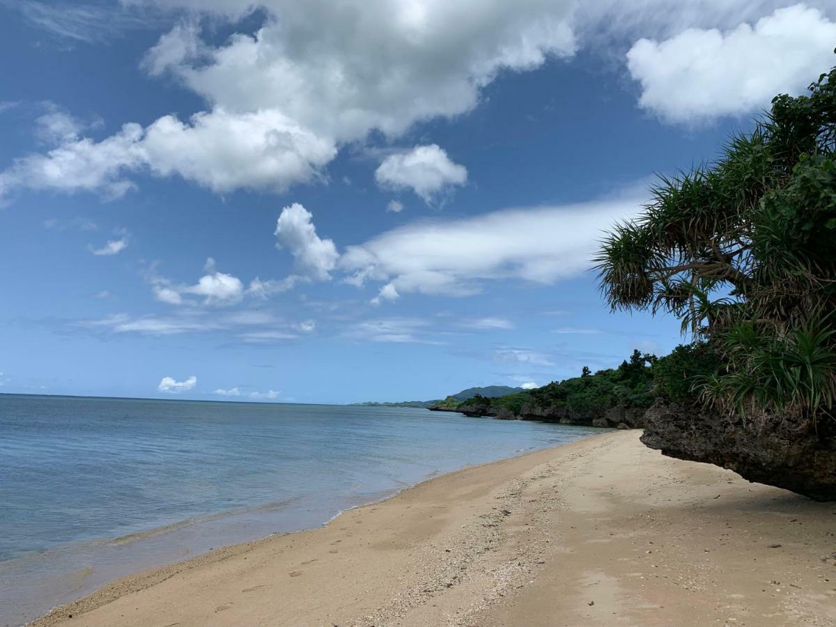 Villa Sound Of The Surf Ishigaki  Exteriör bild