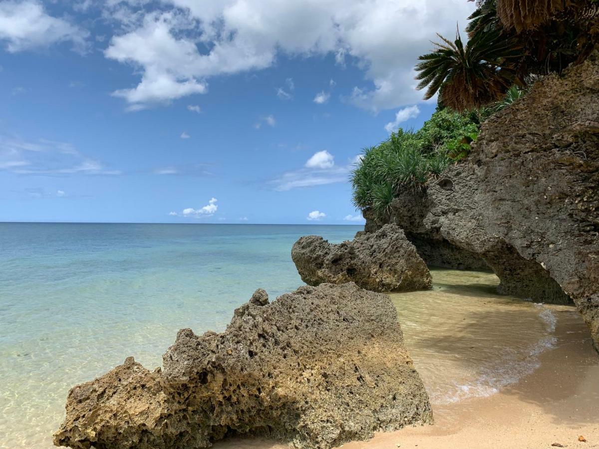 Villa Sound Of The Surf Ishigaki  Exteriör bild