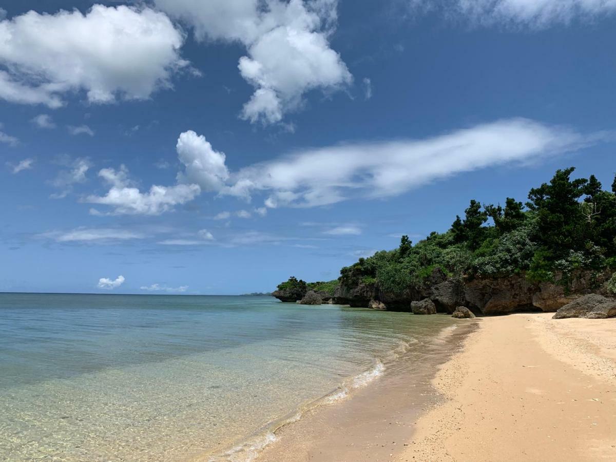 Villa Sound Of The Surf Ishigaki  Exteriör bild
